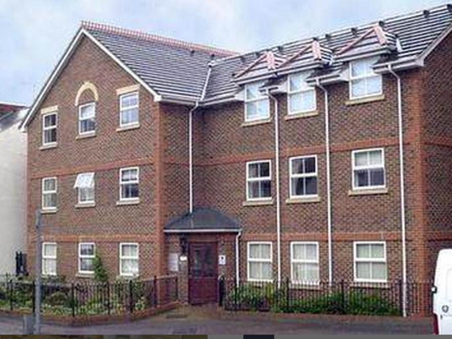 Hof - Stanshawe Court Apartments Ридинг Экстерьер фото
