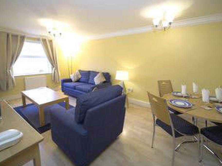 Hof - Stanshawe Court Apartments Ридинг Экстерьер фото