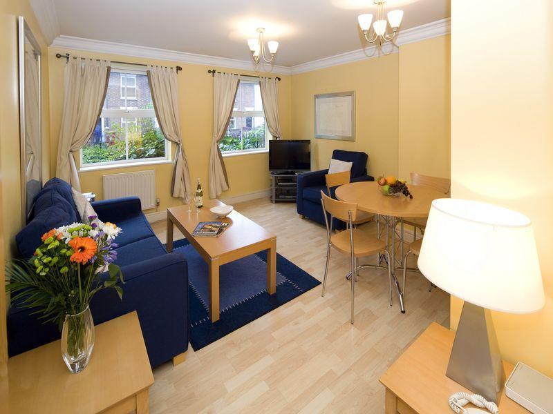 Hof - Stanshawe Court Apartments Ридинг Экстерьер фото